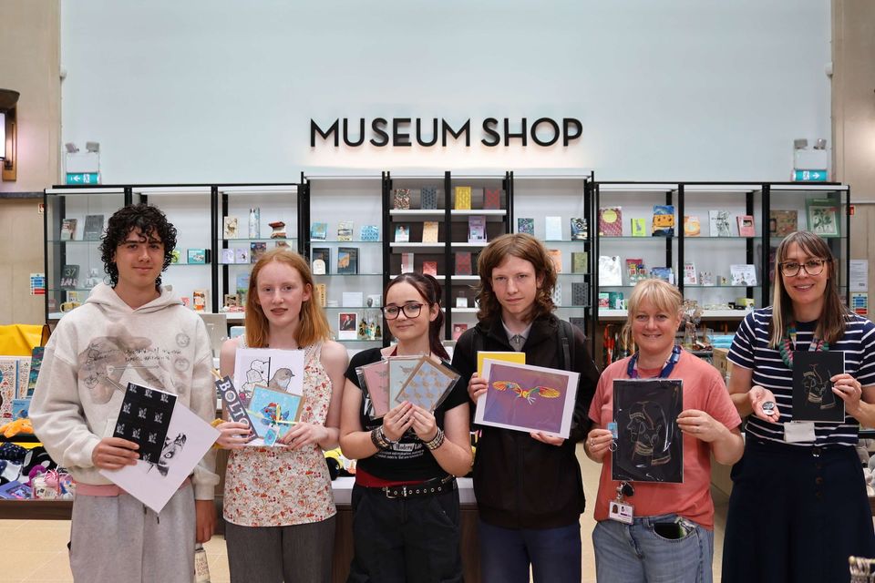 b6 students at Bolton Museum