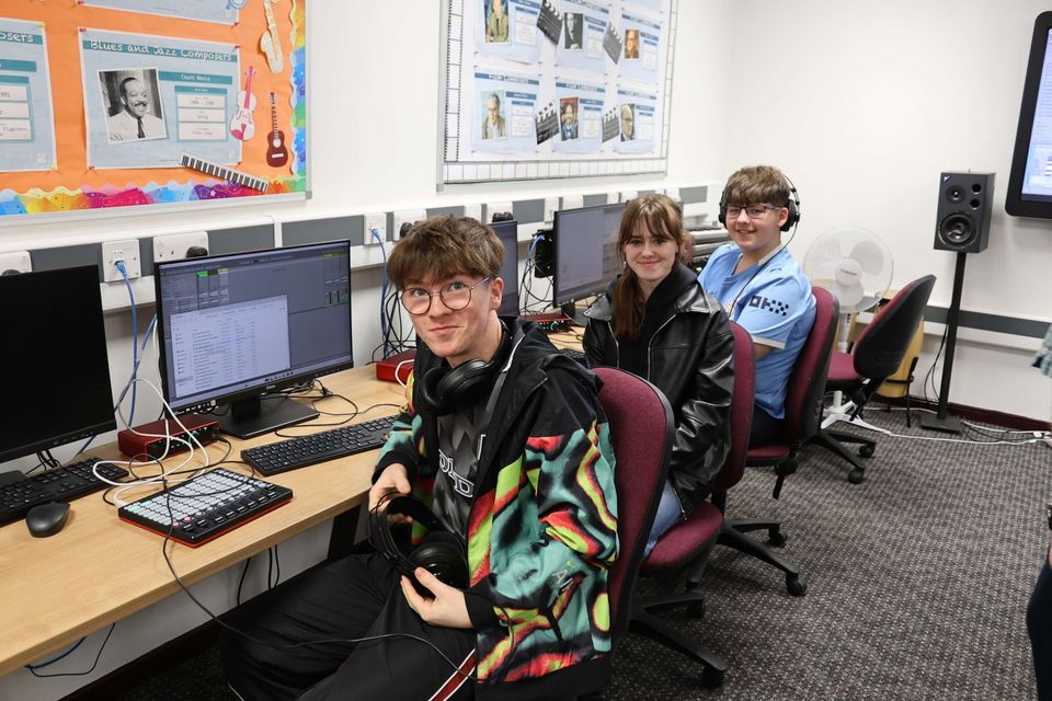 Image of students at Future Honours session