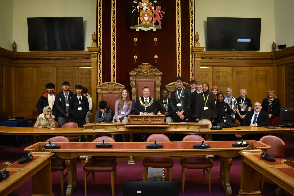Image of students on trip to Town Hall