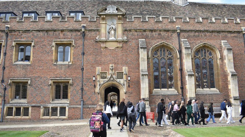 People on guided tour of Cambridge