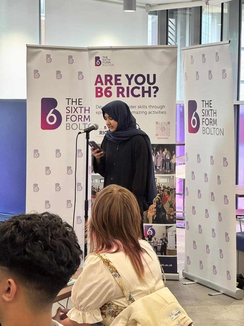 Image of poetry slam