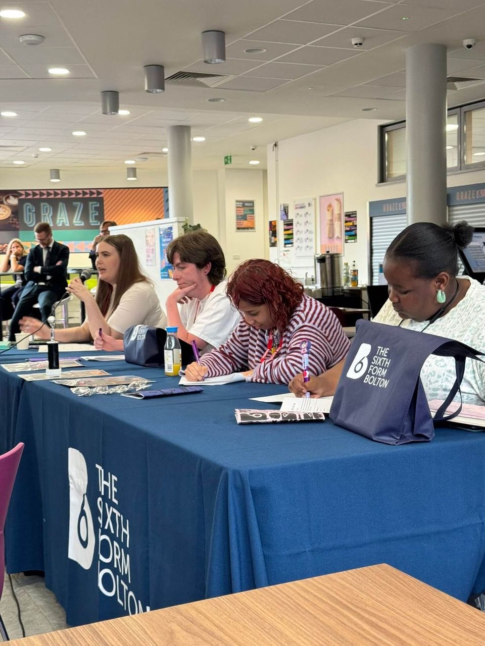 Image of poetry slam