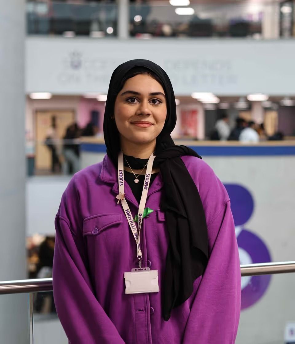 Image of Zainab Dar Image of Zainab Dar